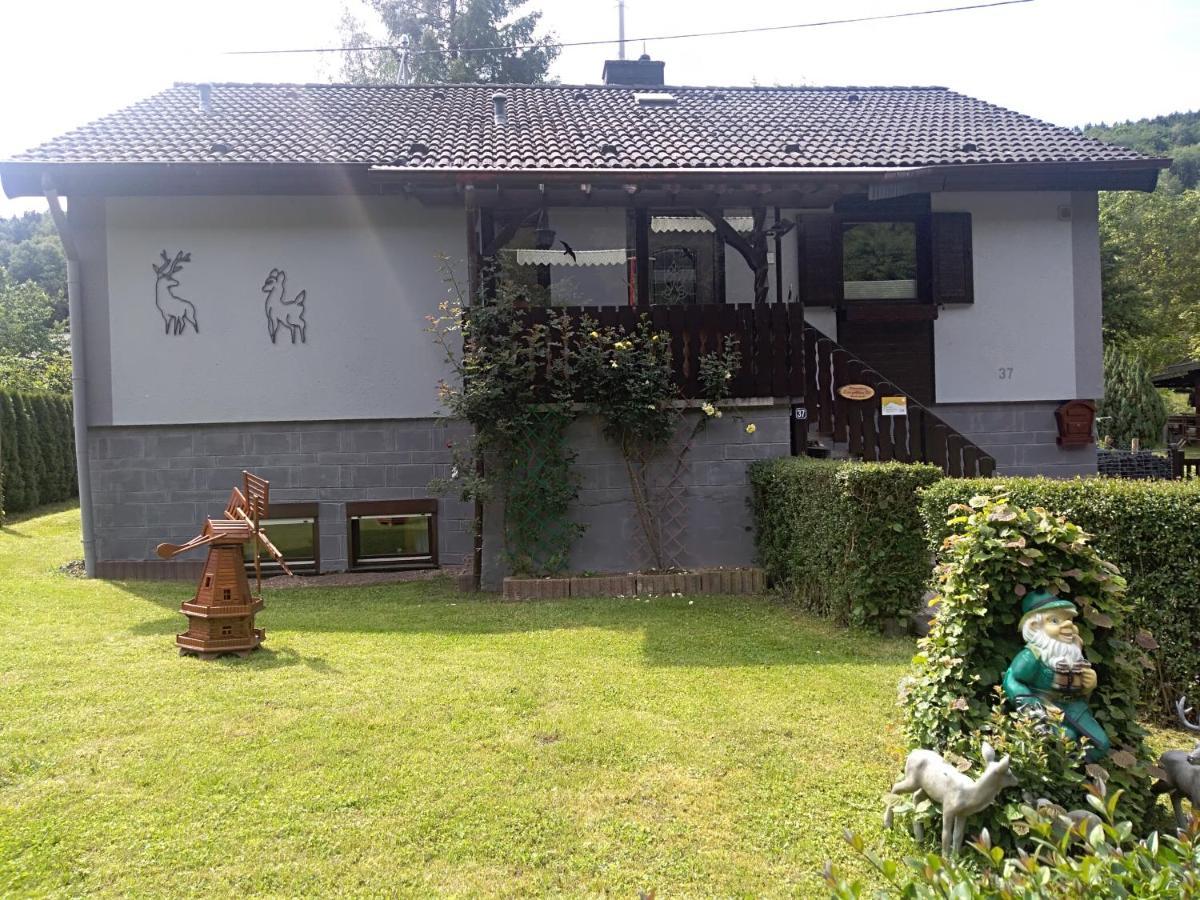 Zum Goldenen Tal Apartment Grafendhron ภายนอก รูปภาพ