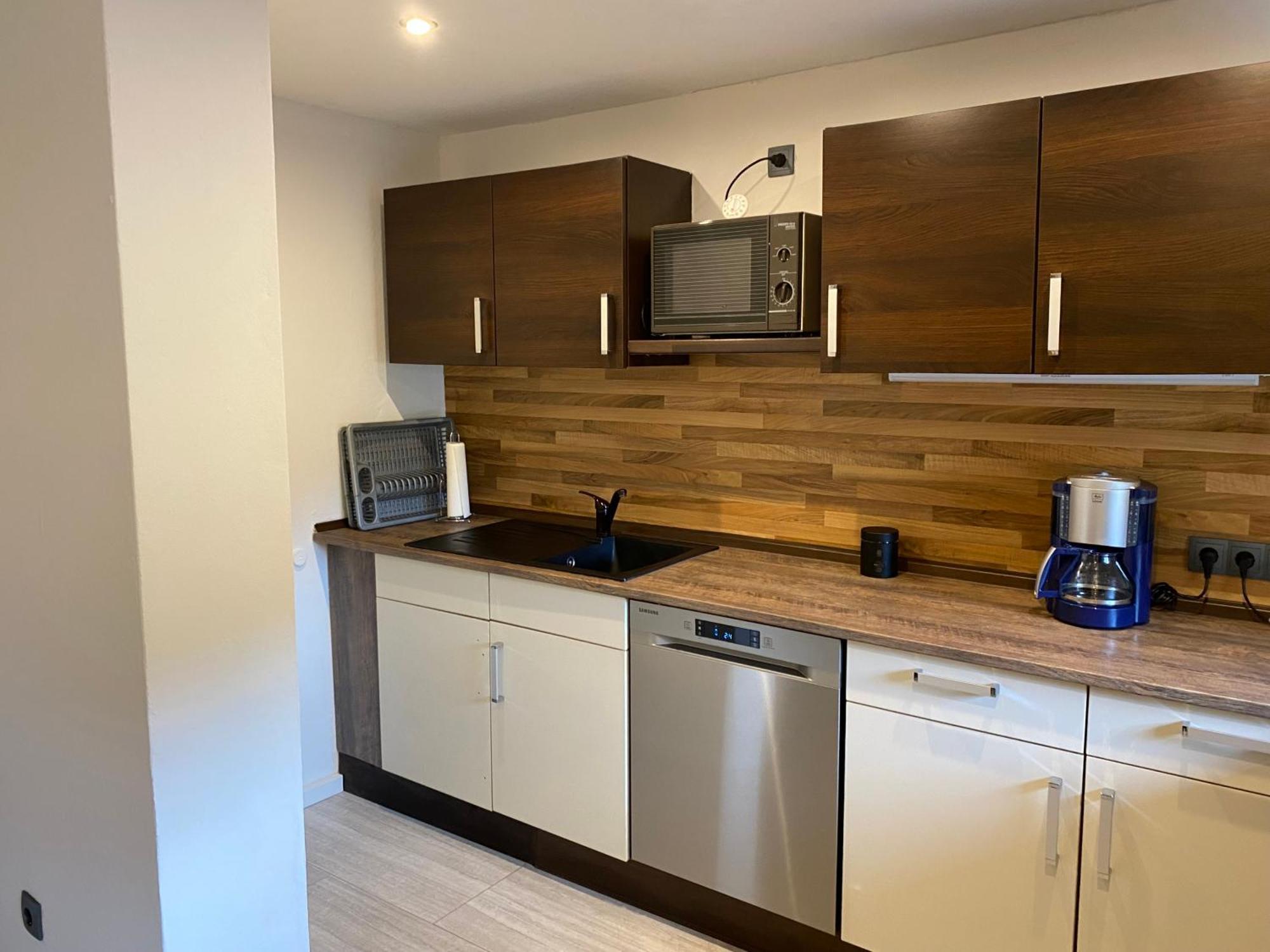 Zum Goldenen Tal Apartment Grafendhron ภายนอก รูปภาพ